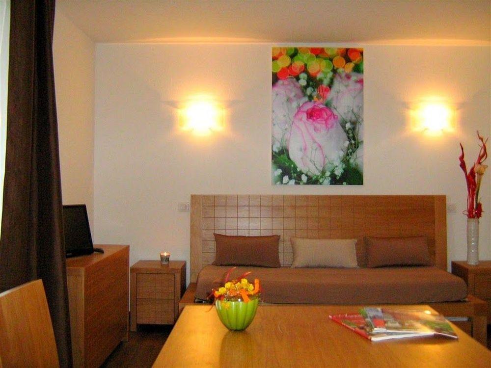 Zenitude Hôtel-Résidences Les Portes d'Alsace Mutzig Exterior foto