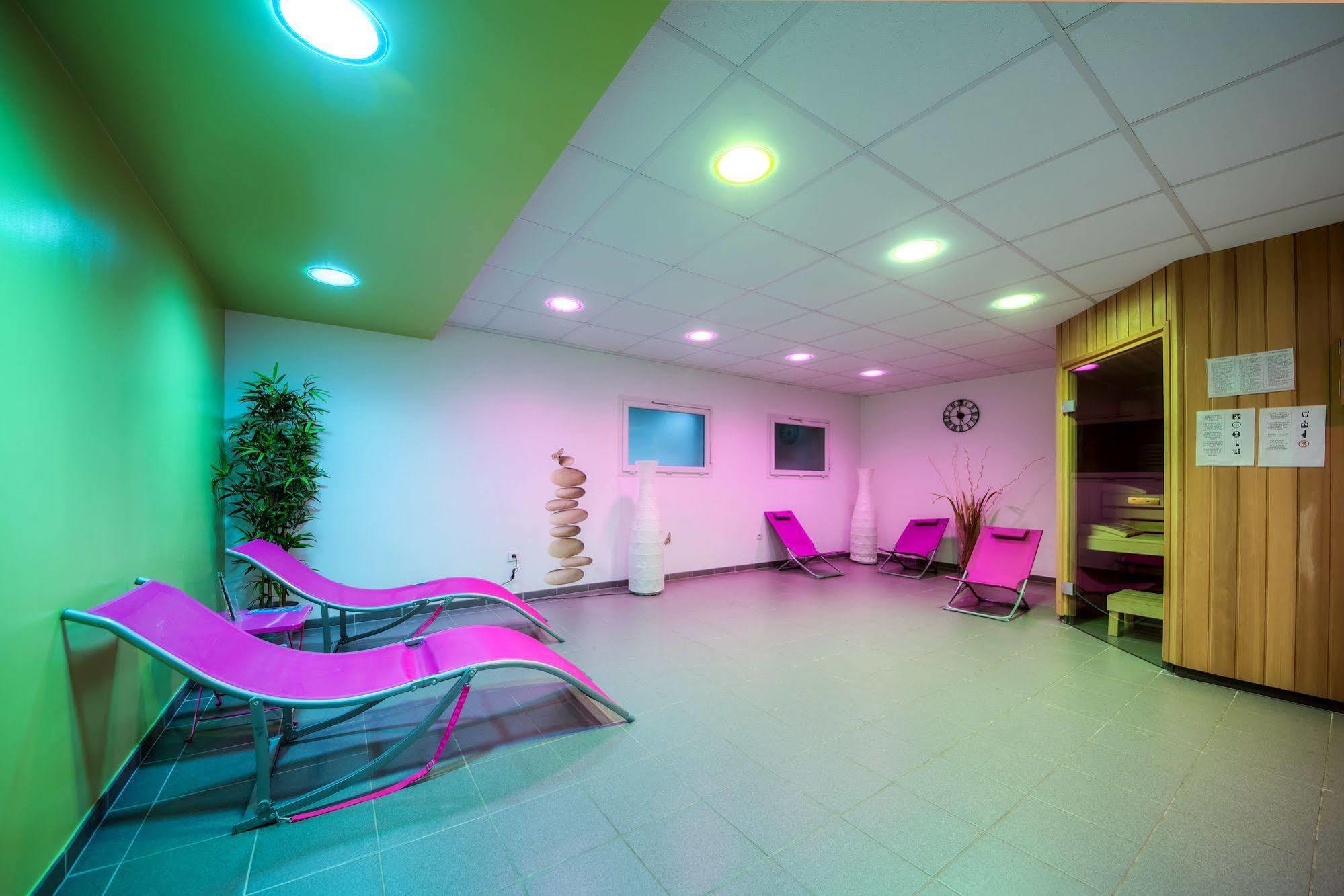 Zenitude Hôtel-Résidences Les Portes d'Alsace Mutzig Exterior foto
