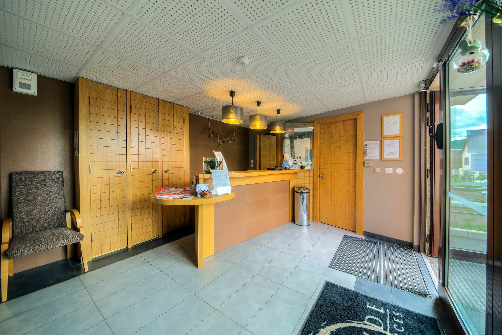 Zenitude Hôtel-Résidences Les Portes d'Alsace Mutzig Exterior foto